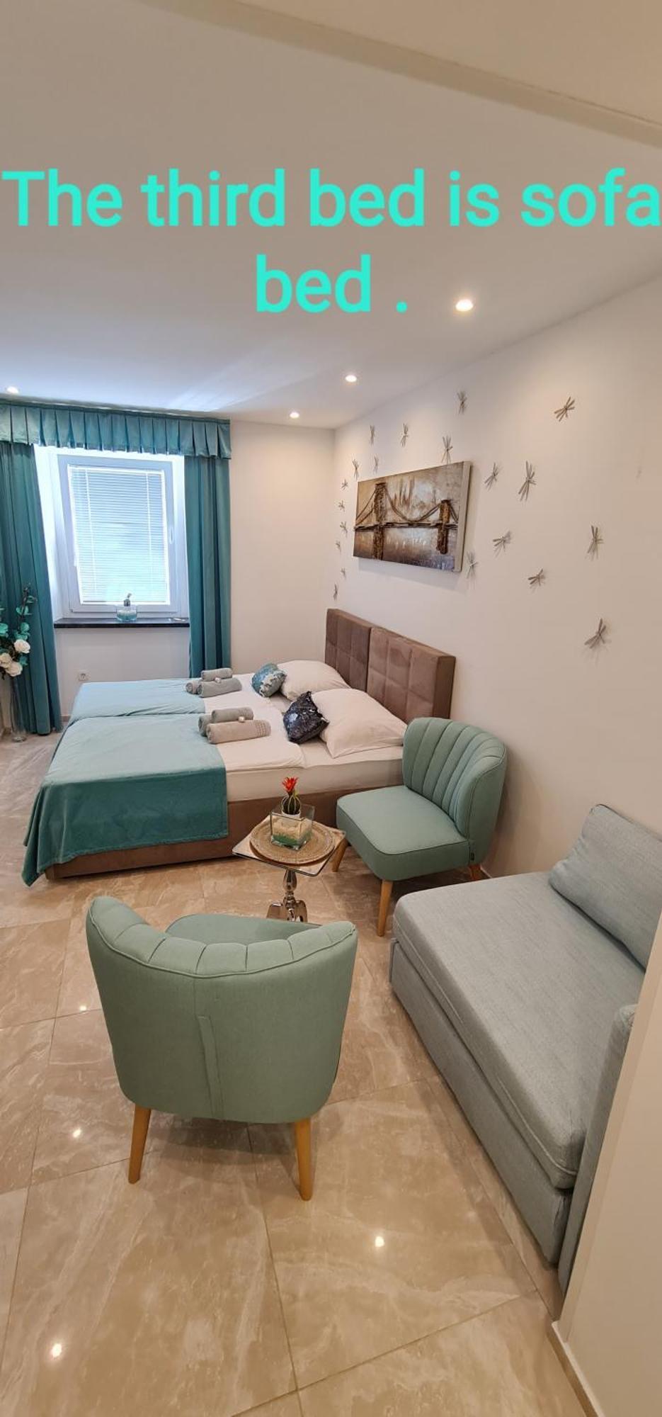 Love Nest Apartment 류블랴나 객실 사진